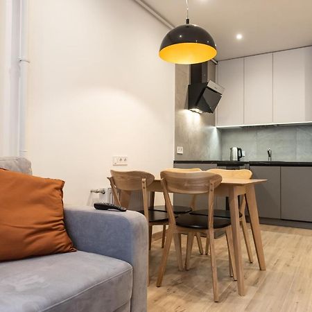 Dream Life Apartment Lviv Eksteriør billede